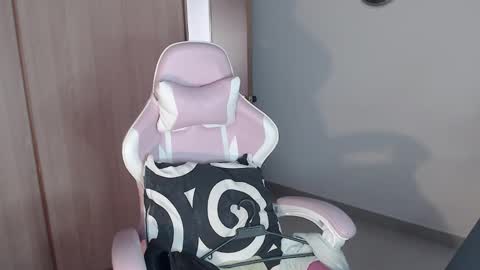 Snapshot of hello_demonkitty chatting on 09.16.25 SIMONA  online show from 09.16.25