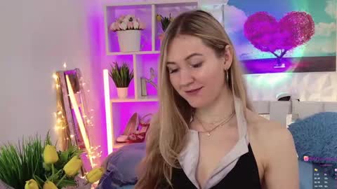 Snapshot of hello_lisha chatting on 02.03.25 Alisia Monday to Friday from 10 am to 4 pm GMT 2 online show from 02.03.25