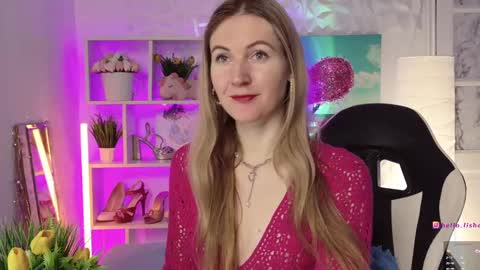 Snapshot of hello_lisha chatting on 02.12.25 Alisia Monday to Friday from 10 am to 4 pm GMT 2 online show from 02.12.25