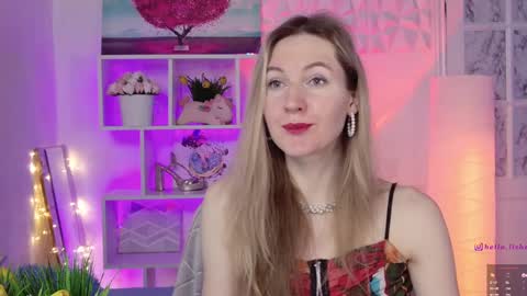 Snapshot of hello_lisha chatting on 02.19.25 Alisia Monday to Friday from 10 am to 4 pm GMT 2 online show from 02.19.25