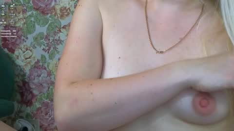 Snapshot of hemiplekta chatting on 04.28.26 Hemiplekta online show from 04.28.26