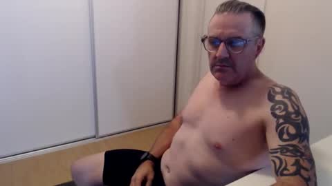 Snapshot of hempie1973 chatting on 11.12.25 hempie1973 online show from 11.12.25