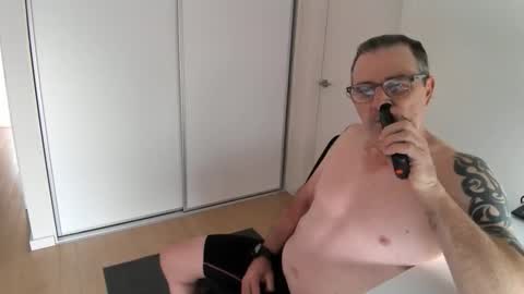 Snapshot of hempie1973 chatting on 11.28.25 hempie1973 online show from 11.28.25