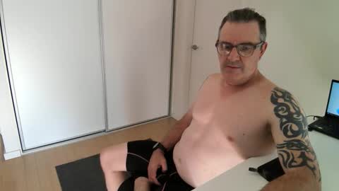 Snapshot of hempie1973 chatting on 12.01.25 hempie1973 online show from 12.01.25