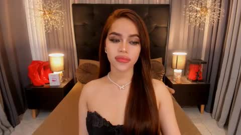 Snapshot of hennessygoddess69 chatting on 02.01.25 HENNESSY online show from 02.01.25