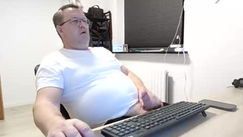 Snapshot of henrikrp1971 chatting on 01.07.25 henrikrp1971 online show from 01.07.25