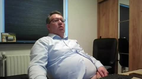 Snapshot of henrikrp1971 chatting on 02.12.26 henrikrp1971 online show from 02.12.26