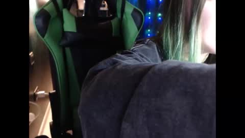 Hentaishiing online show from 12.22.25