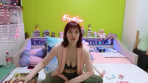 HeraLuna  online show from 02.24.26