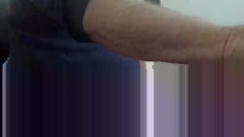 Snapshot of herbee510 chatting on 11.19.25 herbee510 online show from 11.19.25