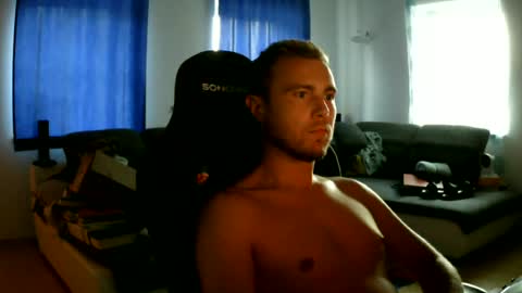 John Pearl online show from 07.03.26