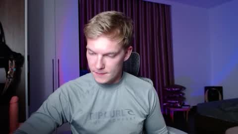 Gregblonde  Alextattoo online show from 11.18.25