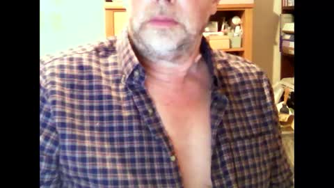 Snapshot of hereford66 chatting on 12.14.24 hereford66 online show from 12.14.24