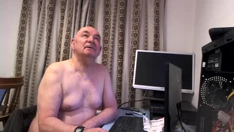mature online show from 01.01.25
