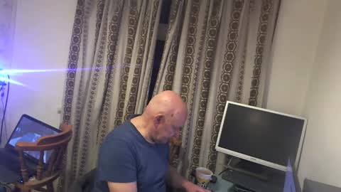 mature online show from 01.08.25