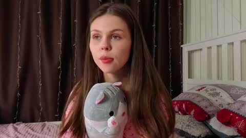 Nicole online show from 04.06.26