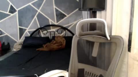 Snapshot of herrafoxx chatting on 11.13.25 Davey online show from 11.13.25