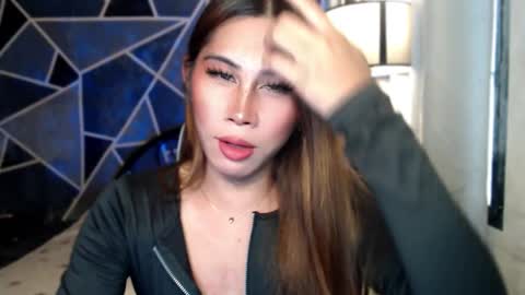 Snapshot of herrafoxx chatting on 12.15.25 Davey online show from 12.15.25