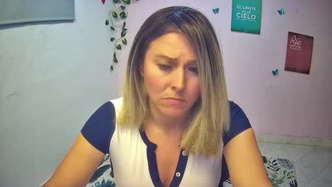 Snapshot of hestesiaxx chatting on 02.19.26 Hestesiaxx online show from 02.19.26