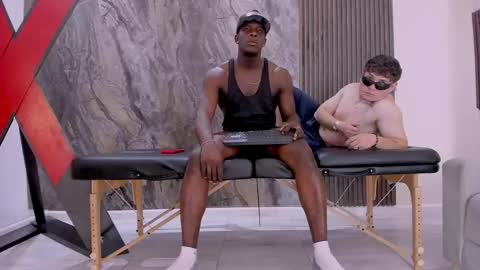 heteros men online show from 09.17.25