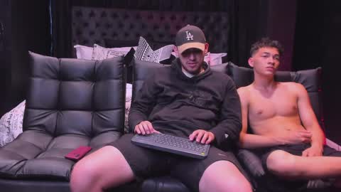 heteros men online show from 04.18.26