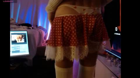 Snapshot of hevin69 chatting on 03.01.26 hevin69 online show from 03.01.26