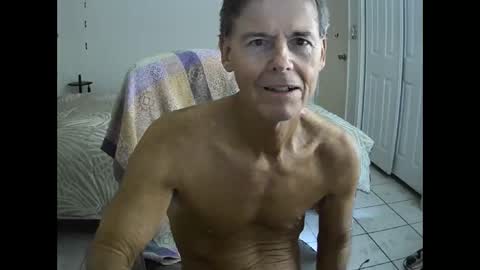 Snapshot of hewes1 chatting on 11.14.25 hewes1 online show from 11.14.25