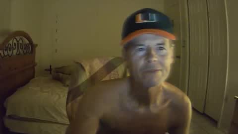 Snapshot of hewes1 chatting on 01.15.26 hewes1 online show from 01.15.26