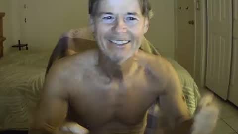 Snapshot of hewes1 chatting on 02.14.26 hewes1 online show from 02.14.26