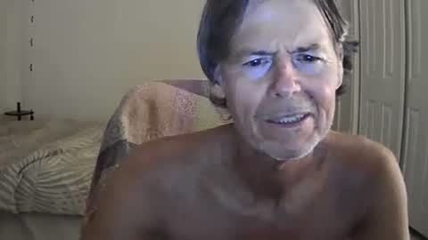 Snapshot of hewes1 chatting on 04.01.26 hewes1 online show from 04.01.26