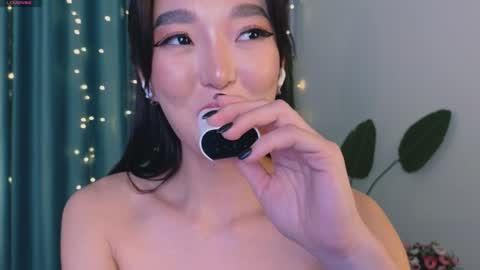 Audrey online show from 02.04.25