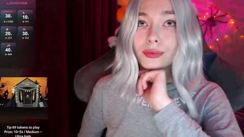  Nora  online show from 11.03.25