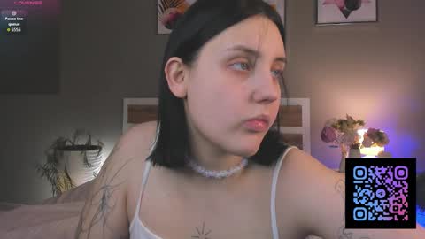 Snapshot of hey_tessa chatting on 03.01.26 Tessa online show from 03.01.26