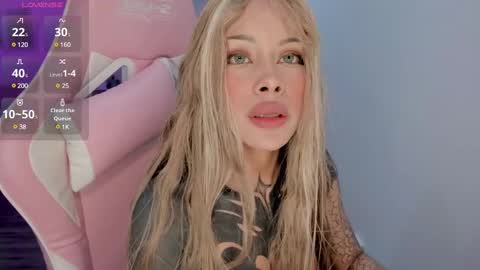 Snapshot of heybambino_ chatting on 03.10.25 Bambi.....Help me get 100 likes in the satisfaction bar. online show from 03.10.25