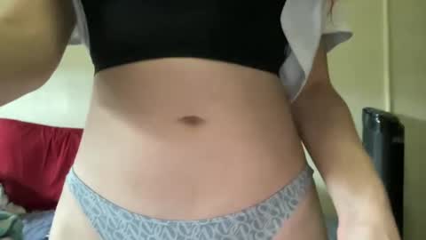 Snapshot of heybluebabe chatting on 02.05.25 Blue  online show from 02.05.25