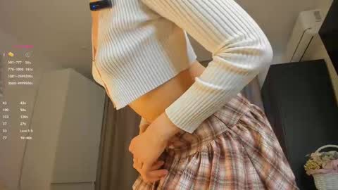 Snapshot of heyim_laura chatting on 02.21.26 Laura online show from 02.21.26