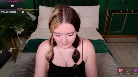 Amazing Mary  online show from 09.24.25