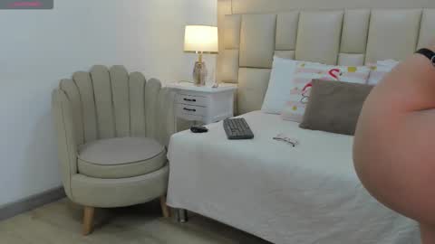 Snapshot of heysel_ chatting on 02.16.26 heysel online show from 02.16.26