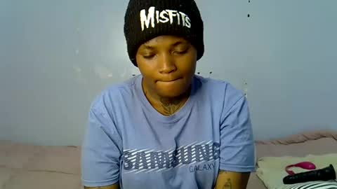 Snapshot of heyybanan chatting on 02.25.25 heyybanan online show from 02.25.25