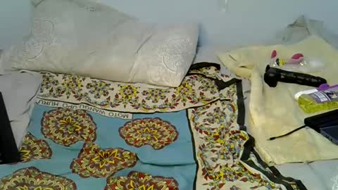 Snapshot of heyybanan chatting on 03.10.25 heyybanan online show from 03.10.25