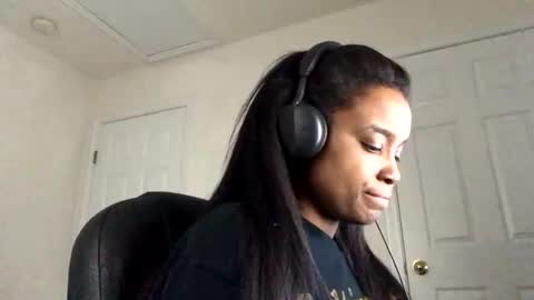 Snapshot of heyyou301990 chatting on 11.20.25 heyyou301990 online show from 11.20.25