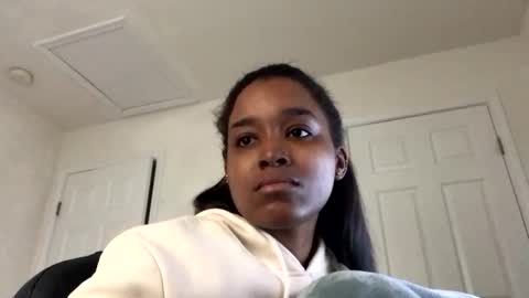 Snapshot of heyyou301990 chatting on 11.21.25 heyyou301990 online show from 11.21.25