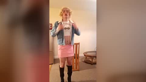 PinkSkirtSlut online show from 05.18.26