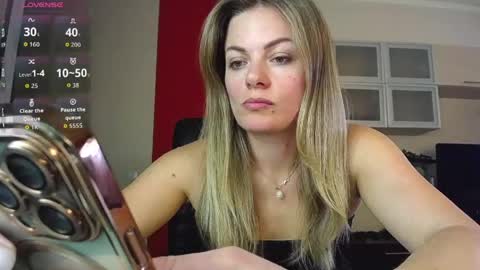 Lina online show from 04.23.26