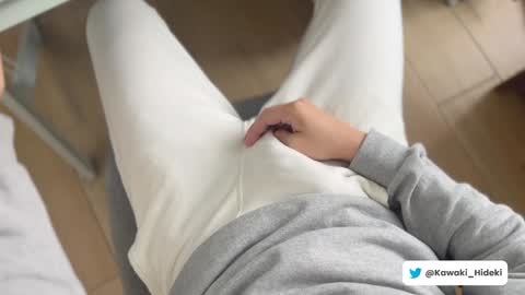 Snapshot of hideki_kawaki chatting on 12.23.24 Hideki Kawaki online show from 12.23.24