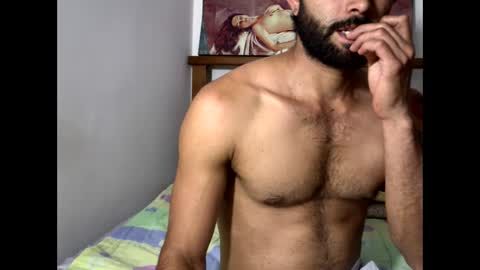 Snapshot of hideonbush051 chatting on 11.28.25 hideonbush online show from 11.28.25