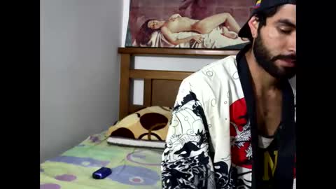 Snapshot of hideonbush051 chatting on 12.03.25 hideonbush online show from 12.03.25