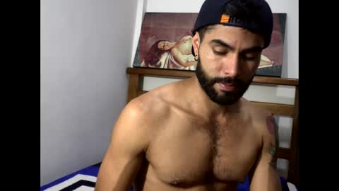 Snapshot of hideonbush051 chatting on 01.07.26 hideonbush online show from 01.07.26