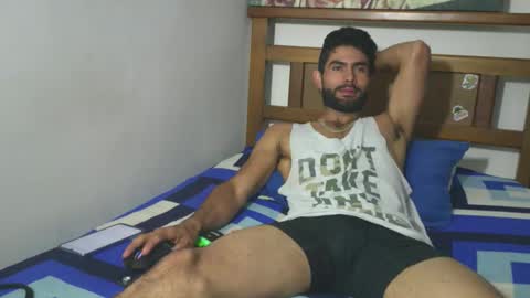 Snapshot of hideonbush051 chatting on 02.17.26 hideonbush online show from 02.17.26