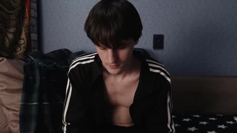 Snapshot of higherdegree chatting on 03.12.26 higherdegree online show from 03.12.26